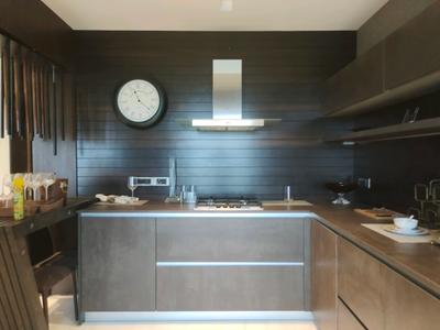 Kitchen Image of 3700 Sq.ft 6 BHK Apartment / Flat for sale in Windsor Grande Residences, Andheri West Mumbai for Rs. 140000000