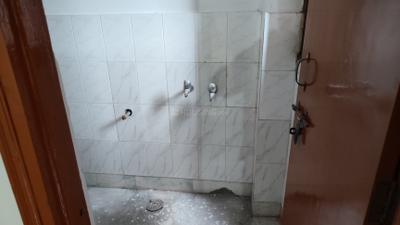 Image of 1800 Sq.ft 3.5 BHK Apartment / Flat for rent in Sector 12 Dwarka, New Delhi for Rs. 45000