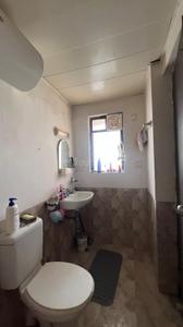 Bathroom Image of 1350 Sq.ft 3 BHK Apartment / Flat for rent in Electronic City Bengaluru for Rs. 45000