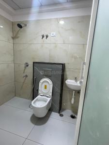 Bathroom Image of 1720 Sq.ft 4 BHK Apartment / Flat for rent in Mansarovar Extension Jaipur for Rs. 32000