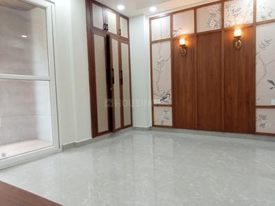 Bedroom Image of 1305 Sq.ft 3 BHK Builder Floor for sale in Shahdara New Delhi for Rs. 15500000