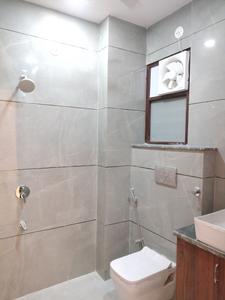 Common Bathroom Image of 1125 Sq.ft 3 BHK Builder Floor for sale in Richlook Palm Floors, Sector 88 Faridabad for Rs. 10300000