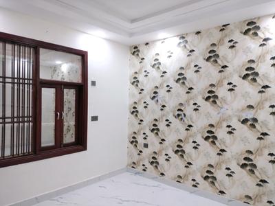 Bedroom Image of 766 Sq.ft 3 BHK Builder Floor for sale in Chandra Park New Delhi for Rs. 8500000