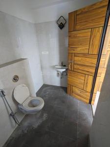 Bathroom Image of 980 Sq.ft 2 BHK Apartment / Flat for rent in Purti Iris, Naktala Kolkata for Rs. 32000