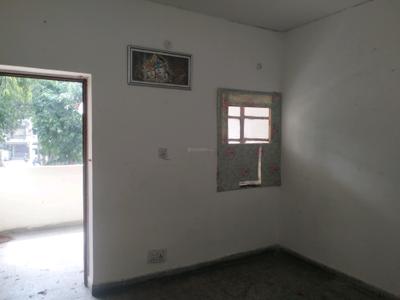 Bedroom Image of 1000 Sq.ft 2 BHK Apartment / Flat for sale in Paschim Vihar New Delhi for Rs. 12000000