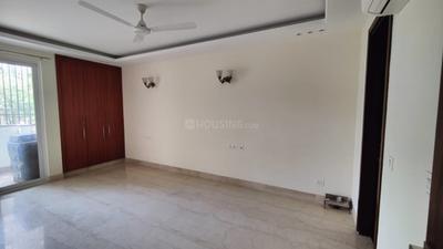 Bedroom Image of 2700 Sq.ft 4 BHK Builder Floor for rent in Navjeevan Vihar New Delhi for Rs. 200000