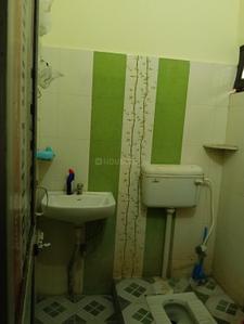 Bathroom Image of 400 Sq.ft 2 BHK Independent House for rent in Ramkrishan Nagar Patna for Rs. 5000