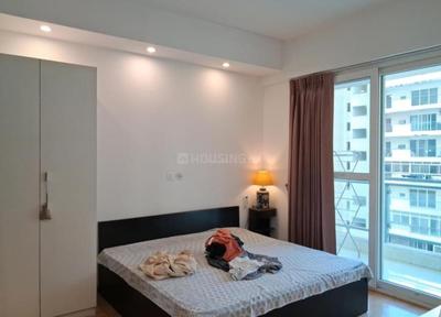 Bedroom Image of 2420 Sq.ft 3 BHK Apartment / Flat for rent in Mahagun Mezzaria, Sector 78 Noida for Rs. 140000