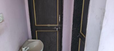 Bathroom Image of 800 Sq.ft 1 BHK Independent House for rent in Wagholi Pune for Rs. 12000