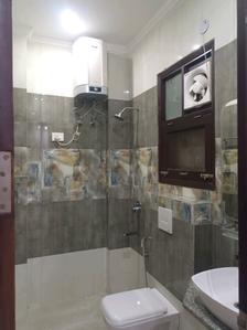 Common Bathroom Image of 1850 Sq.ft 3 BHK Builder Floor for sale in Vipul World Luxury Floors, Sector 48 Gurgaon for Rs. 25000000