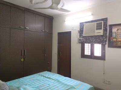 Bedroom Image of 1650 Sq.ft 3 BHK Builder Floor for sale in Patel Nagar New Delhi for Rs. 25000000