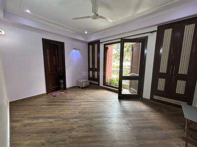 Bedroom Image of 3000 Sq.ft 4 BHK Builder Floor for sale in Kailash Colony New Delhi for Rs. 65000000