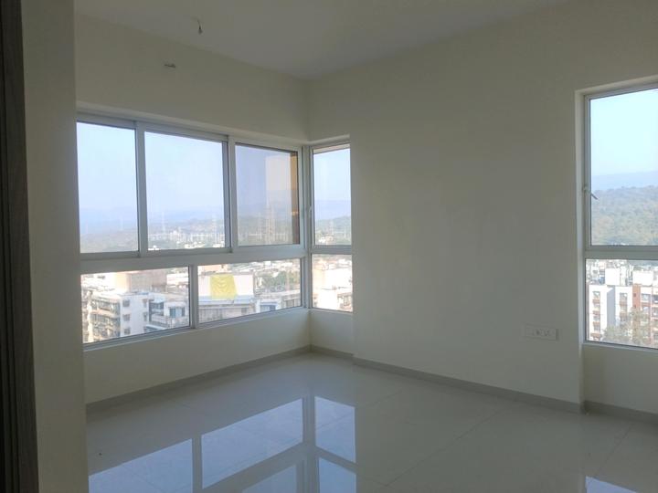 Wadhwa TW Gardens Main Image 1