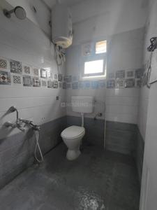 Bathroom Image of 900 Sq.ft 2 BHK Independent House for rent in Challaghatta Bengaluru for Rs. 28000