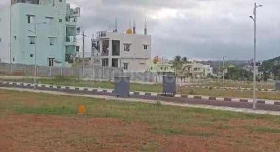 Oraiyan spoorthi devine Main Image 1