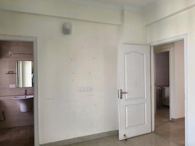 Bedroom Image of 1900 Sq.ft 3 BHK Apartment / Flat for rent in Shree Vardhman Victoria, Sector 70 Gurgaon for Rs. 50000
