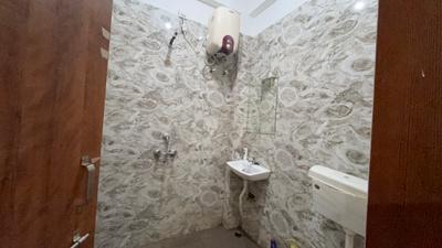 Bathroom Image of 220 Sq.ft 1 RK Independent House for rent in Mahalakshmi Nagar Indore for Rs. 13500