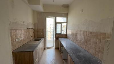 Kitchen Image of 1200 Sq.ft 3 BHK Apartment / Flat for sale in Amrapali Crystal Homes Phase 1, Sector 76 Noida for Rs. 17875000