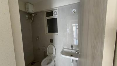Image of 600 Sq.ft 2 BHK Apartment / Flat for rent in Swastik Platinum, Vikhroli East, Mumbai for Rs. 55000
