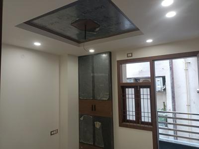 Bedroom Image of 1000 Sq.ft 3 BHK Builder Floor for sale in Pitampura New Delhi for Rs. 9500000