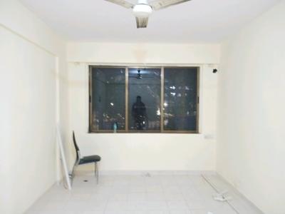 Living Room Image of 648 Sq.ft 1 BHK Apartment / Flat for sale in Nagpada Mumbai for Rs. 16000000