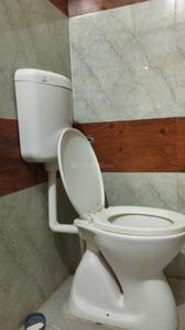 Bathroom Image of 200 Sq.ft 1 RK Apartment / Flat for rent in Mahalakshmi Nagar Indore for Rs. 9500