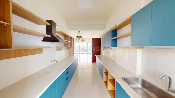 Unicca Emporis Main Image 1