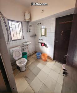 Bathroom Image of 1500 Sq.ft 1 RK Builder Floor for rent in Janakpuri New Delhi for Rs. 15000