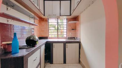 Kitchen Image of 850 Sq.ft 2 BHK Apartment / Flat for sale in Airport Gate no. 1 Kolkata for Rs. 3500000