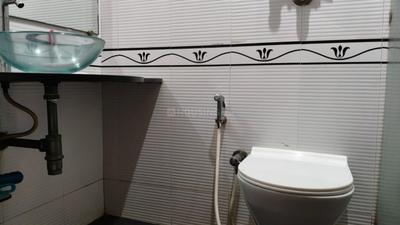 Bathroom Image of 985 Sq.ft 2 BHK Apartment / Flat for rent in Supreme Lake Florence, Powai Mumbai for Rs. 80000