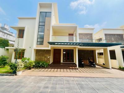 Image of 2400 Sq.ft 4 BHK Villa for sale in Kakkanad, Kochi for Rs. 21000000