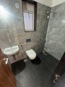 Bathroom Image of 700 Sq.ft 1 BHK Apartment / Flat for rent in Metro Paramount, Shilphata Thane for Rs. 17000