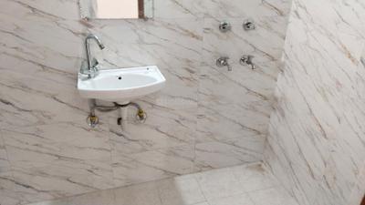 Image of 1100 Sq.ft 2 BHK Apartment / Flat for rent in Kirpal Apartments, Patparganj, New Delhi for Rs. 30000