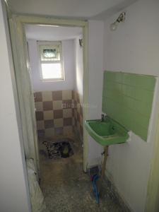 Bathroom Image of 1100 Sq.ft 2 BHK Apartment / Flat for rent in Trimurti Nagar Nagpur for Rs. 18000