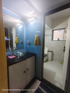 Kitchen Image of 1500 Sq.ft 3 BHK Apartment / Flat for sale in Akota Vadodara for Rs. 6000000