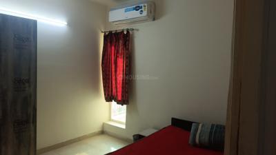 Bedroom Image of 1150 Sq.ft 3 BHK Apartment / Flat for rent in Gaurs Siddhartham, Siddharth Vihar Ghaziabad for Rs. 32000