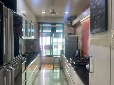 Kitchen Image of 1200 Sq.ft 3 BHK Apartment / Flat for sale in Sheth Golden Willows, Mulund West Mumbai for Rs. 41000000