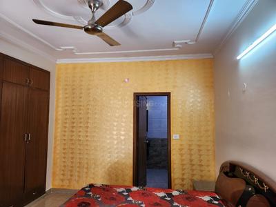 Bedroom Image of 1850 Sq.ft 3 BHK Apartment / Flat for rent in Sector 25 Noida for Rs. 60000