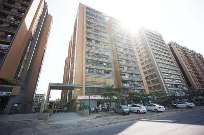 Image of 1521 Sq.ft 2 BHK Apartment / Flat for sale in Nikol, Ahmedabad for Rs. 5875000