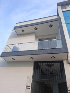 Balcony Image of 792 Sq.ft 3 BHK Duplex for sale in Ganga Nagar Meerut for Rs. 9000000