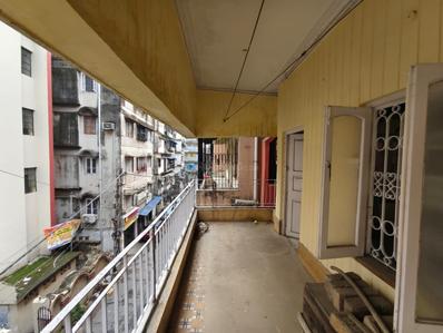 Balcony Image of 1400 Sq.ft 3 BHK Apartment / Flat for sale in Bangur Avenue Kolkata for Rs. 6500000
