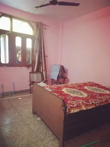 Bedroom Image of 288 Sq.ft 1 RK Builder Floor for rent in Sector 5 Rohini New Delhi for Rs. 7500