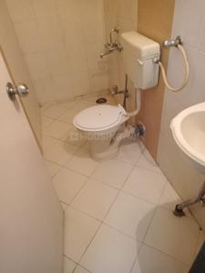Bathroom Image of 1450 Sq.ft 3 BHK Apartment / Flat for rent in United Marvels, Viman Nagar Pune for Rs. 55000