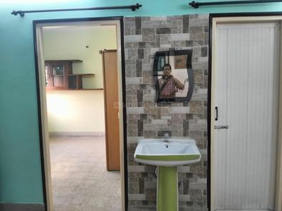 Bedroom Image of 800 Sq.ft 2.5 BHK Apartment / Flat for sale in Tollygunge Kolkata for Rs. 3600000