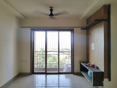 Living Room Image of 690 Sq.ft 2 BHK Apartment / Flat for sale in The Atmosphere Phase 1, Mulund West Mumbai for Rs. 19900000
