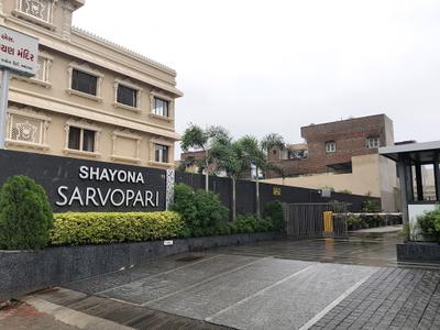 Gated Community Images of 2547 Sq.ft 4 BHK Apartment / Flat for rent in Chanakyapuri Ahmedabad for Rs. 40000