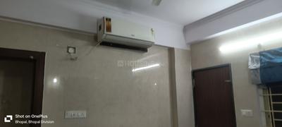 Bedroom Image of 1050 Sq.ft 2 BHK Apartment / Flat for rent in MP Tirupati ML Highrise, Eco Green City Bhopal for Rs. 20000