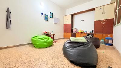 Living Room Image of 578 Sq.ft 1 BHK Apartment / Flat for rent in Ghatlodiya Ahmedabad for Rs. 15000