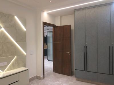 Bedroom Image of 1800 Sq.ft 3 BHK Builder Floor for sale in Vikaspuri New Delhi for Rs. 32000000