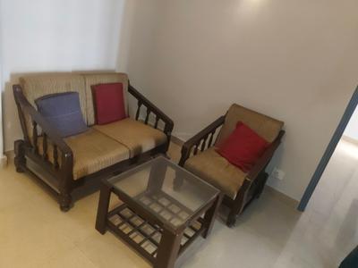 Living Room Image of 1050 Sq.ft 2 BHK Apartment / Flat for sale in Supertech Ecociti, Sector 137 Noida for Rs. 10500000